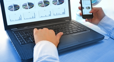 Sales tools for offer design and customer-individual pricing