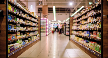Blurred view of a supermarket