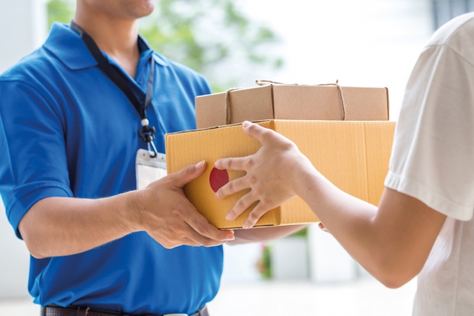 Ein richtiger Schritt: Paketzusteller erwägen Extra-Gebühr für Haustürlieferungen