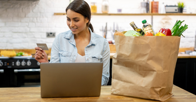woman shopping food online