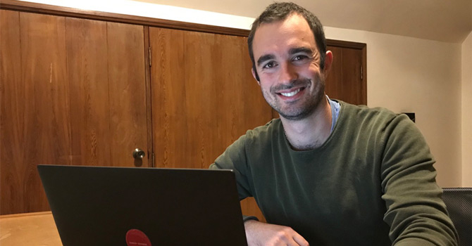 Consultant Arturo