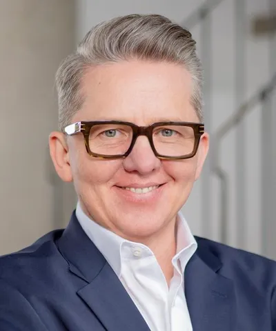 Tom Christopher Cool