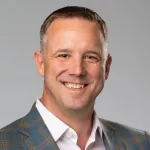 Adam-echter headshot