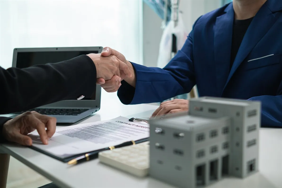 Image Customer Development in Wholesale